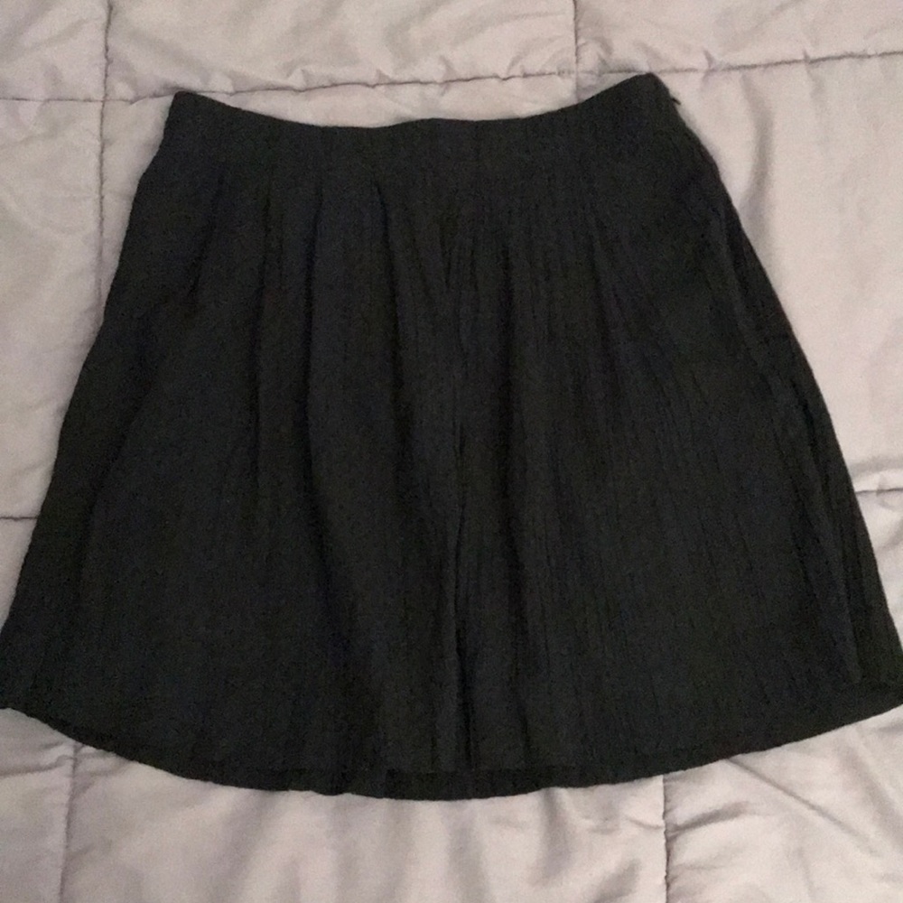 Cute & flowy skirt